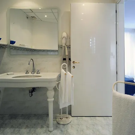 Delle Nazioni Hotel 4*